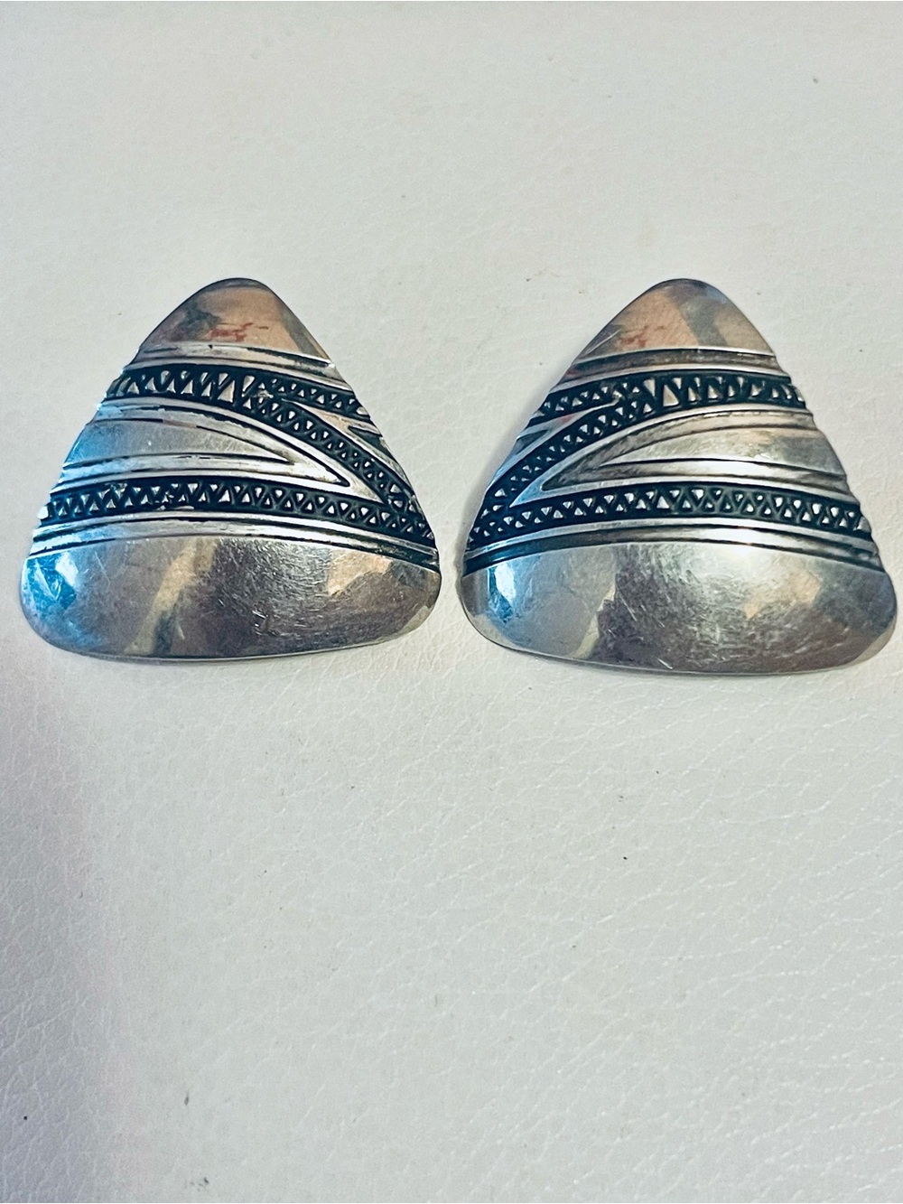 VTG NATIVE AMERICAN HOPI STERLING SILVER POST EARRINGS